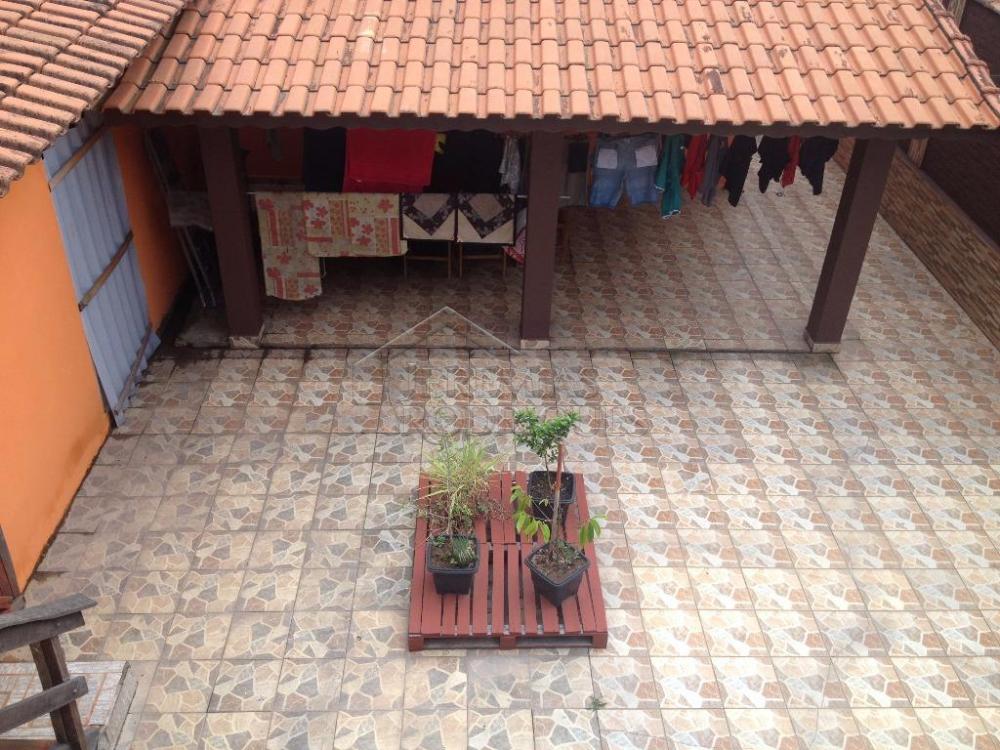 Casa à venda por R$ 1.000.000,00 - Pindamonhangaba/SP