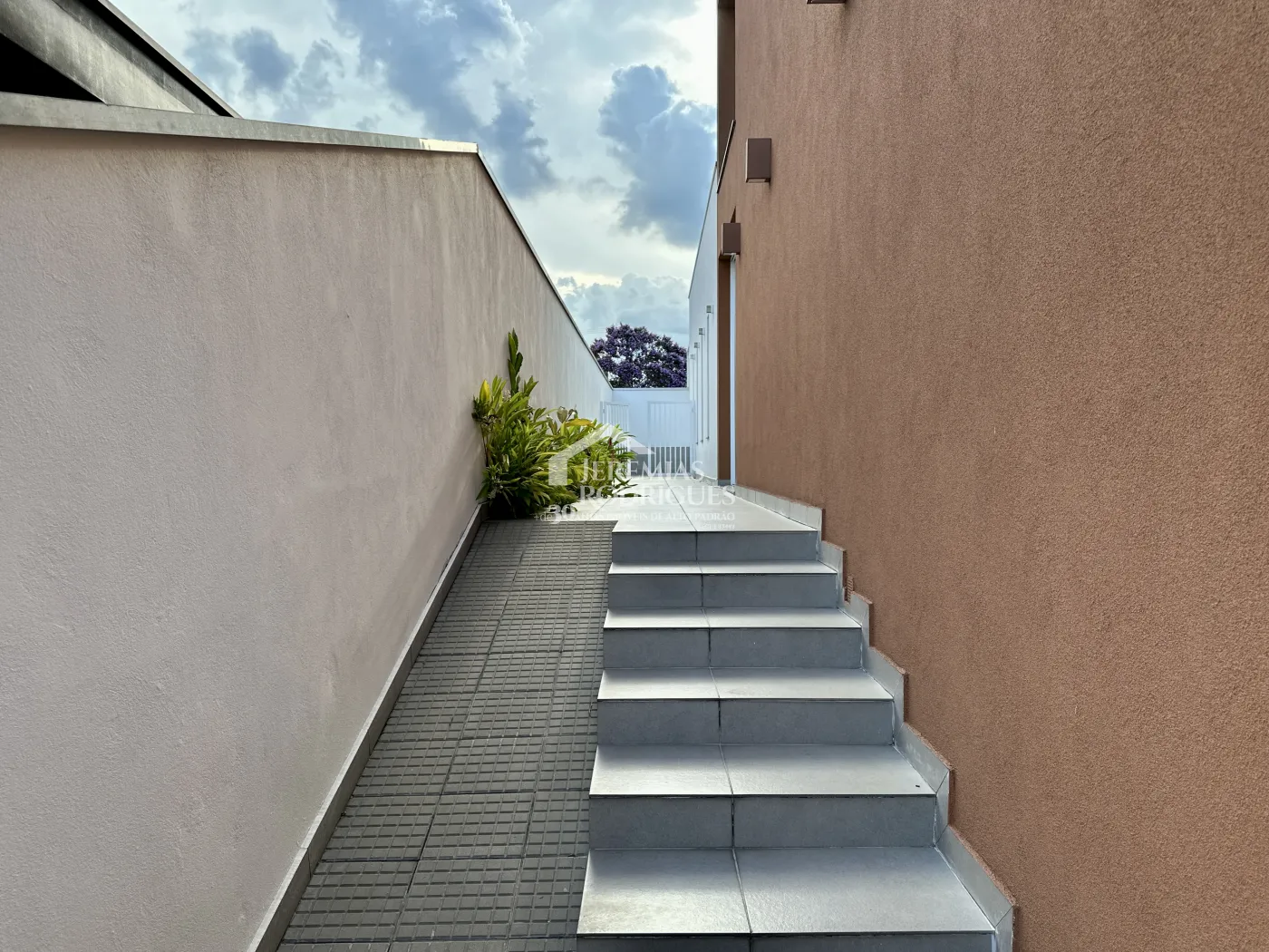 Casa à venda no Condomínio Residencial Terras de San Marco em Taubaté/SP.