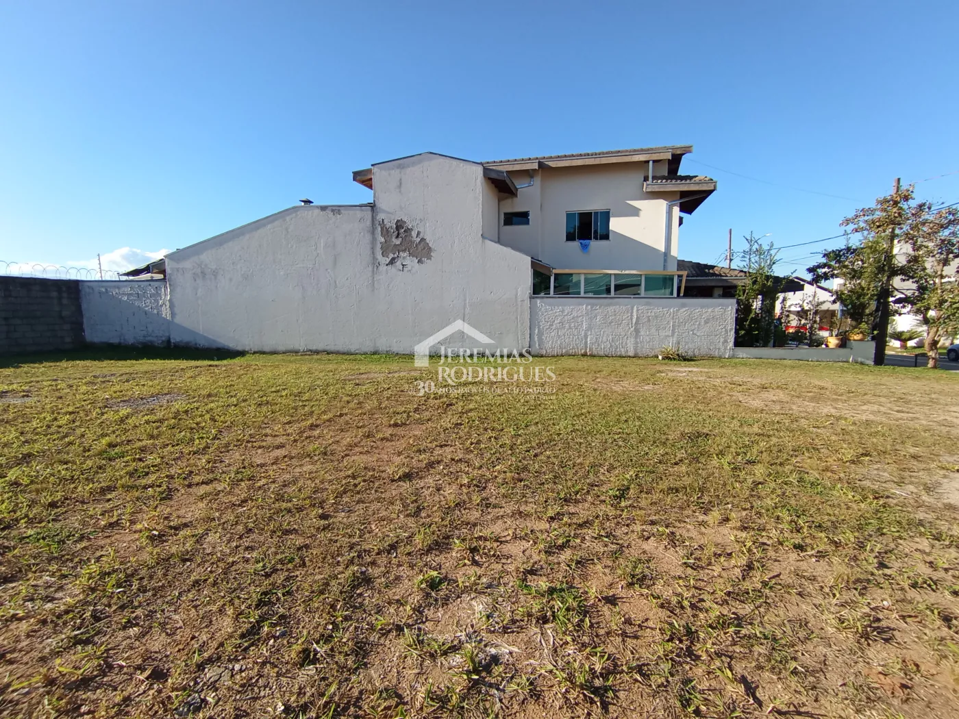 Terreno à venda com 448 m² no Condomínio Campos do Conde II - Chambord em Tremembé/SP