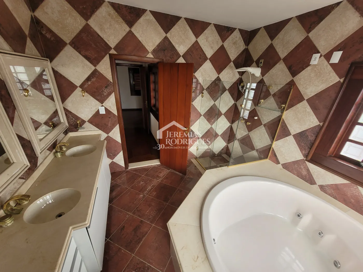 Casa com 4 dormitórios, 330 m² - Condomínio Village Paineiras- Pindamonhangaba/SP.