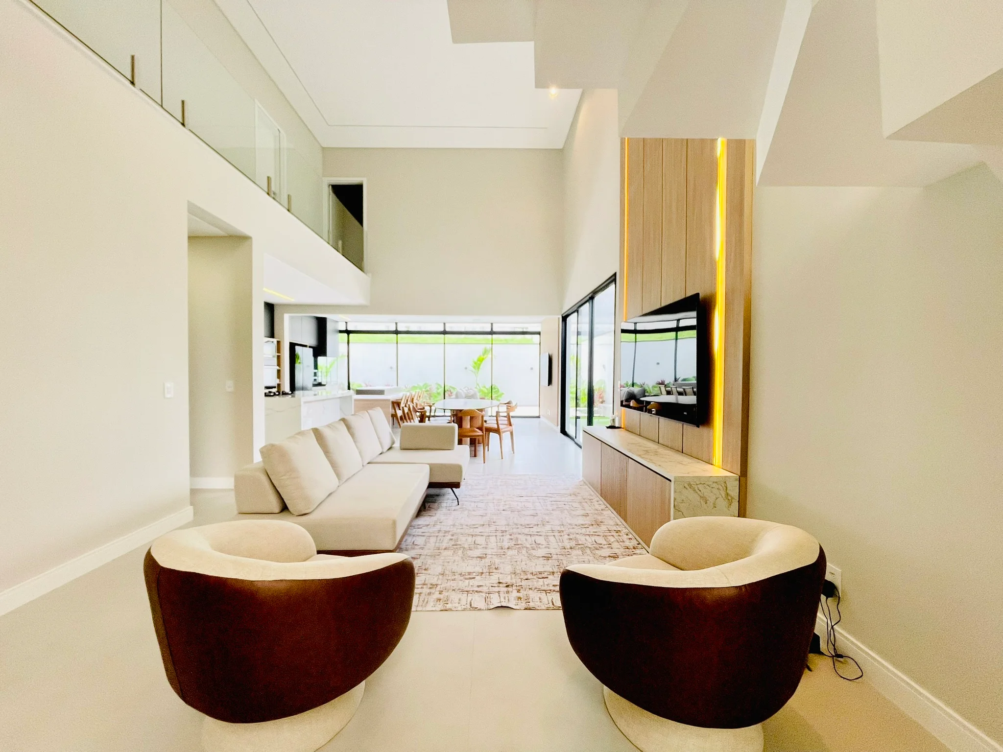 Casa à venda com 4 dormitórios no Condomínio Cyrela Landscape em Taubaté/SP. 