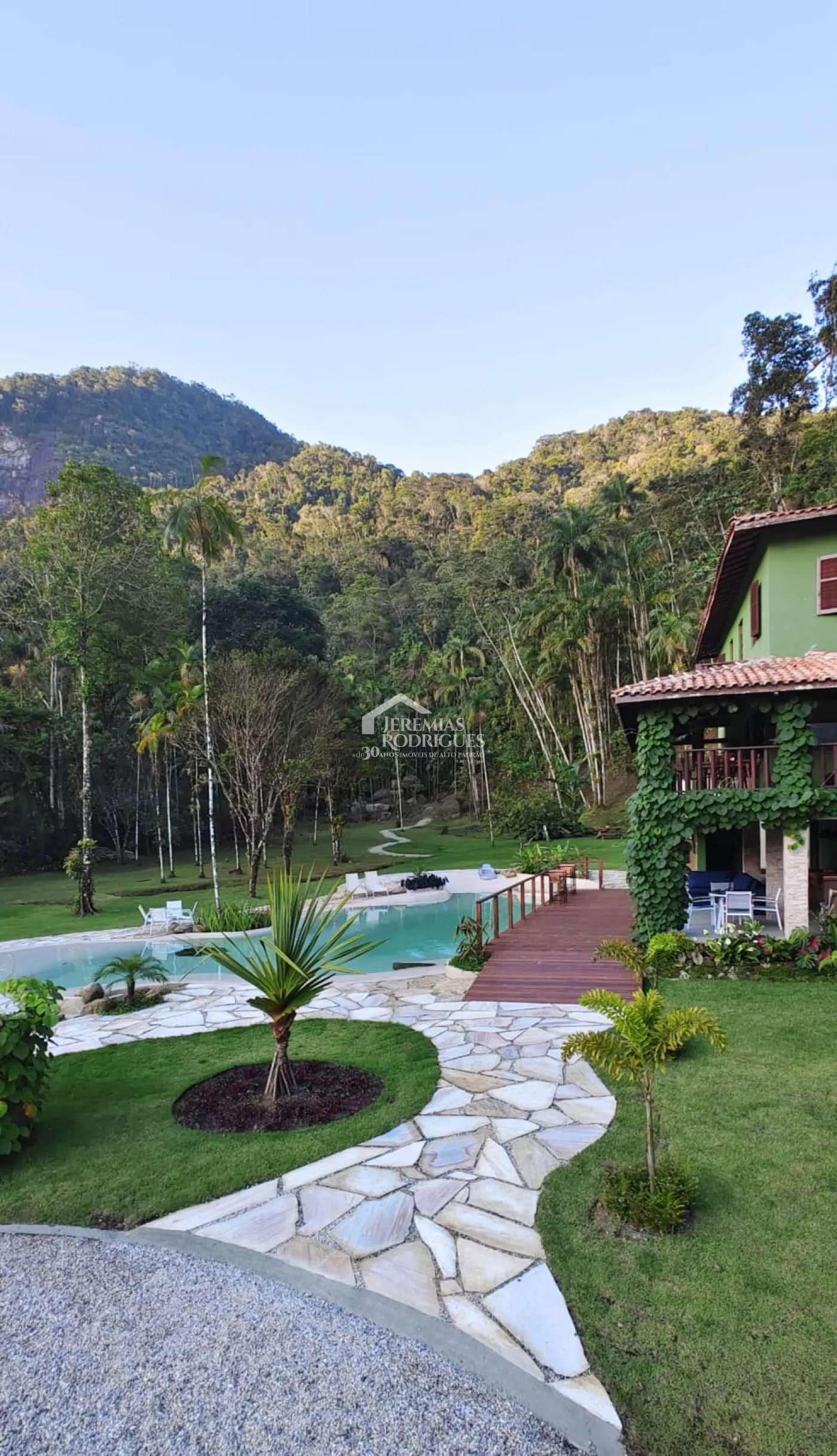 Casa com 3 dormitórios, 350 m² - Ubatumirim - Ubatuba/SP