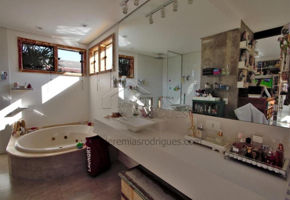 Casa à venda por R$ 2.200.000,00 - Tremembé/SP