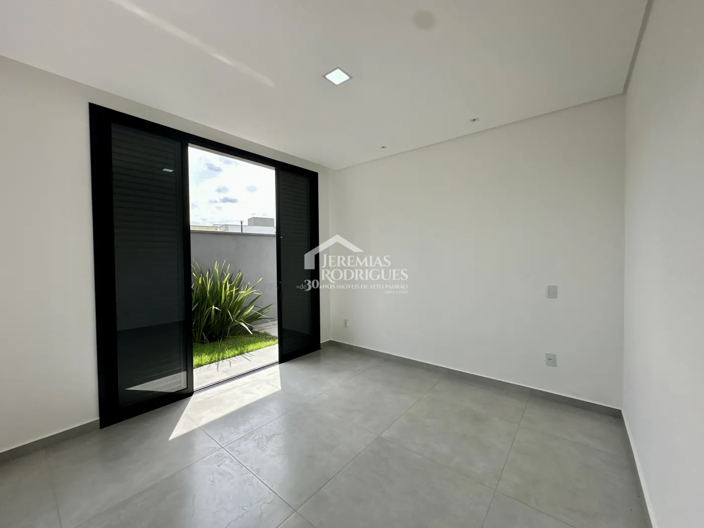 Casa para venda e locação com 3 suítes no Condomínio Cyrela Landscape em Taubaté/SP.