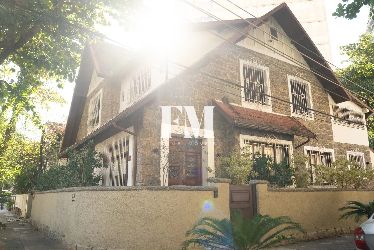 Urca | Casa Clássica | 3 Quartos (1 Suíte) | 260m² Modernizada e Sem Condomínio - foto 28