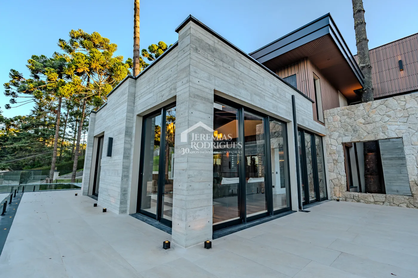 Casa de 2727 m² à venda por R$ 15.000.000,00 - Campos do Jordão/SP