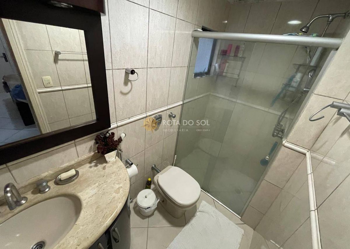 Cistal Mar Apartamento 3 Quartos e Terraço Privativo na Meia Praia