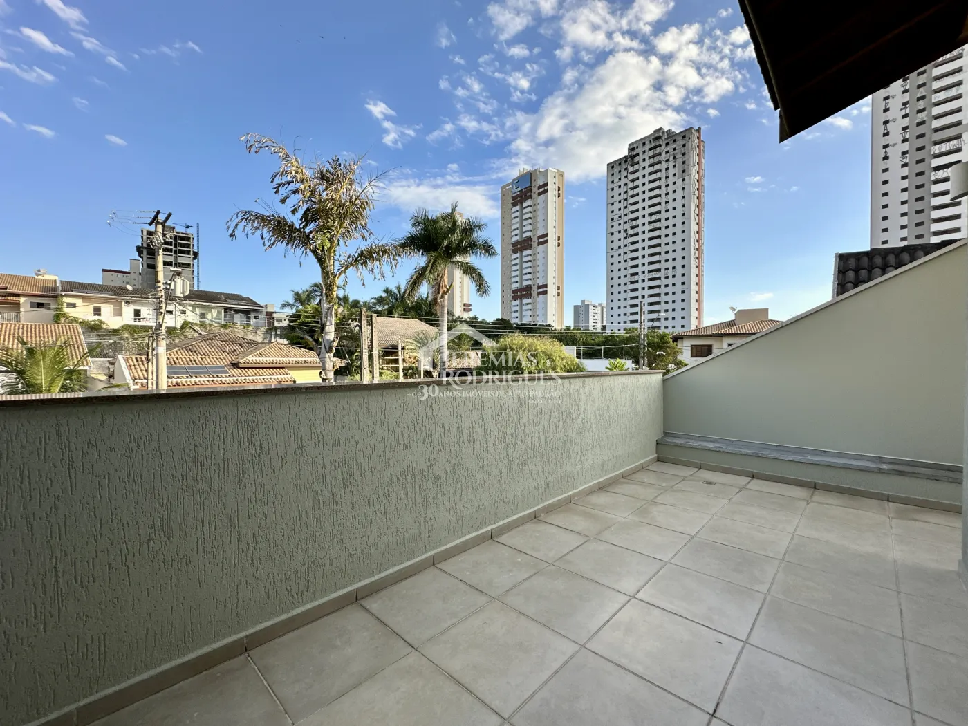Casa com 3 suítes, 386 m² - Condomínio Taubaté Village - Taubaté/SP