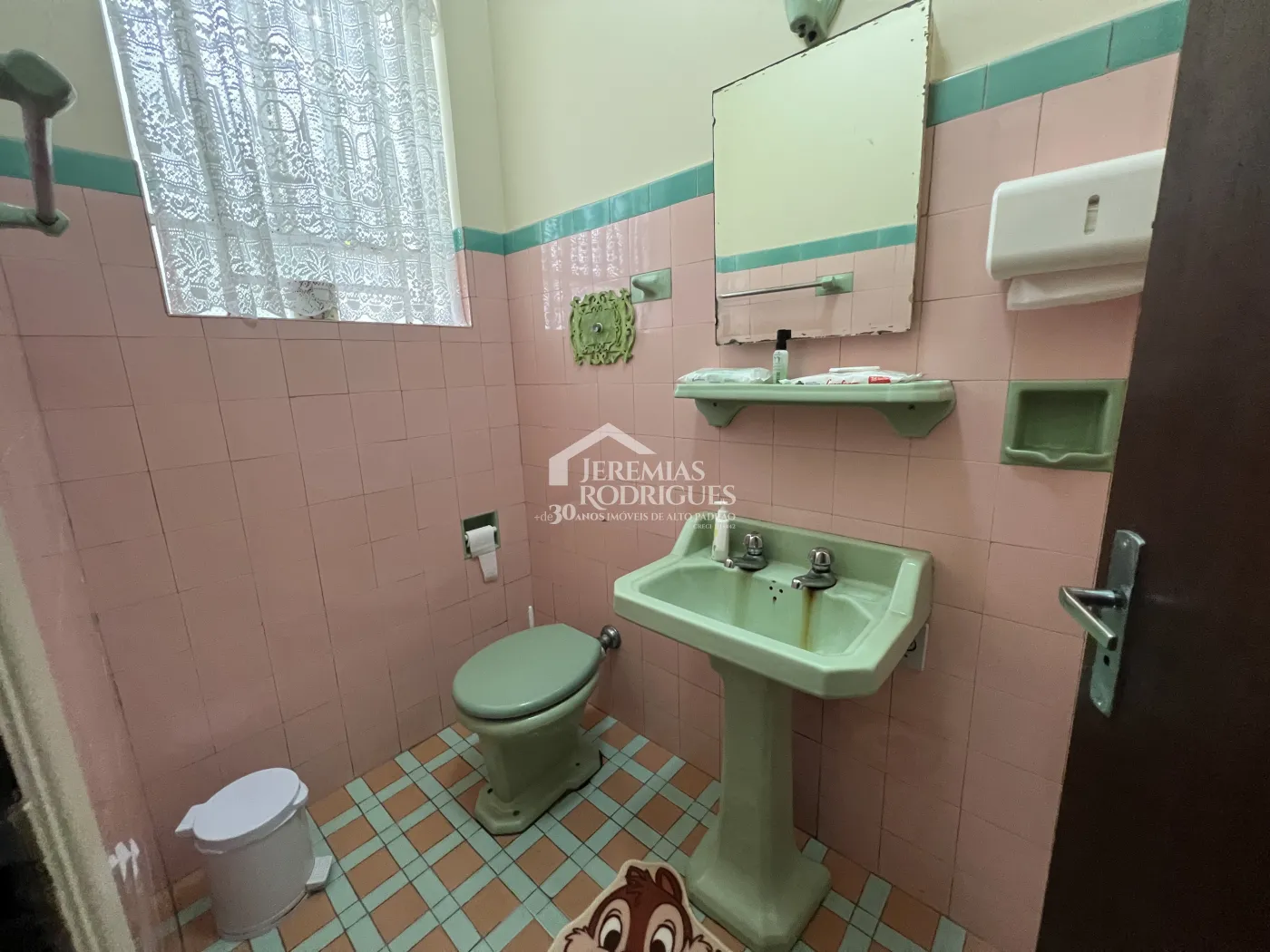 Casa com 3 dormitórios, 260 m² - Centro - Taubaté/SP