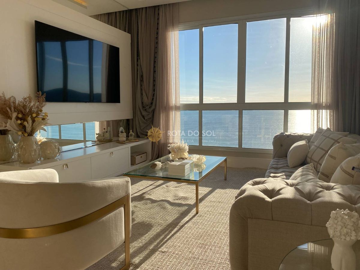 Cambirela Apartamento Decorado com 4 Suítes em Meia Praia Itapema — foto 1