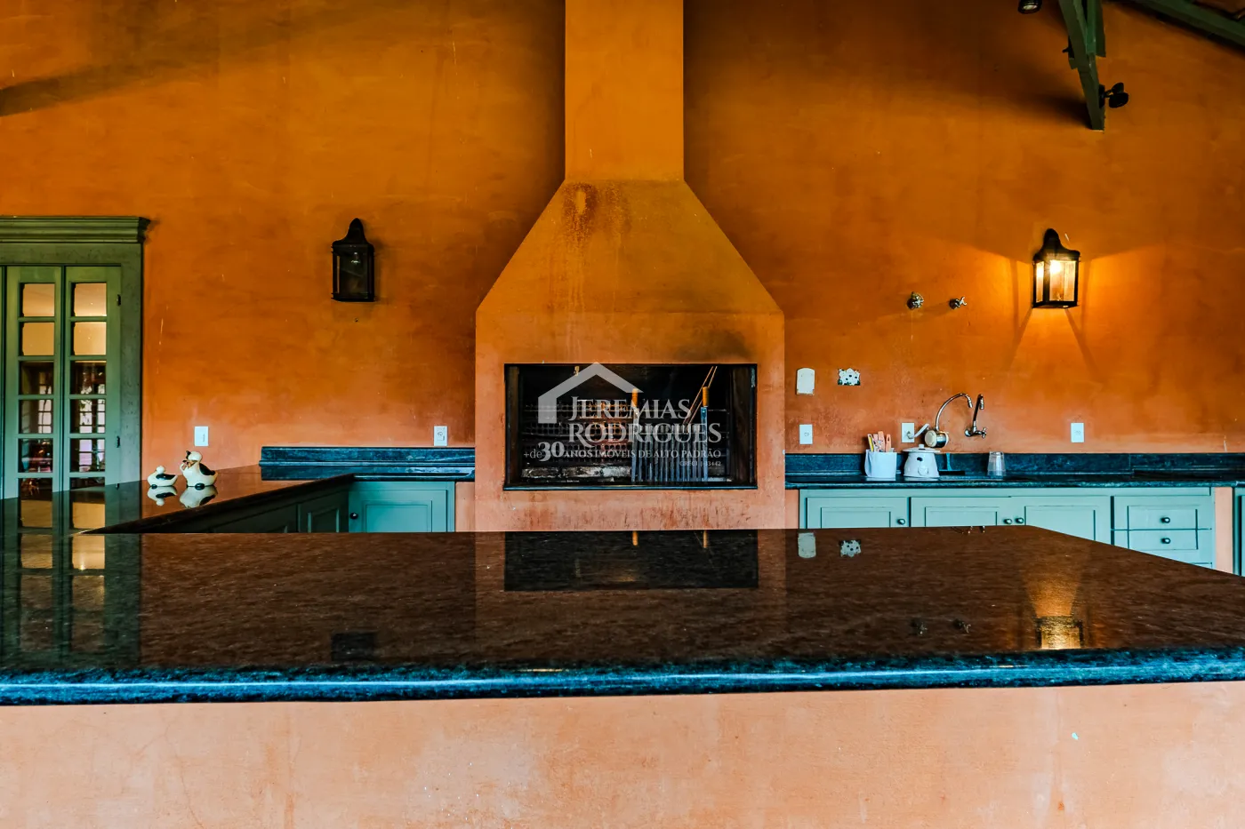 Casa à venda por R$ 6.200.000,00 - Cunha/SP