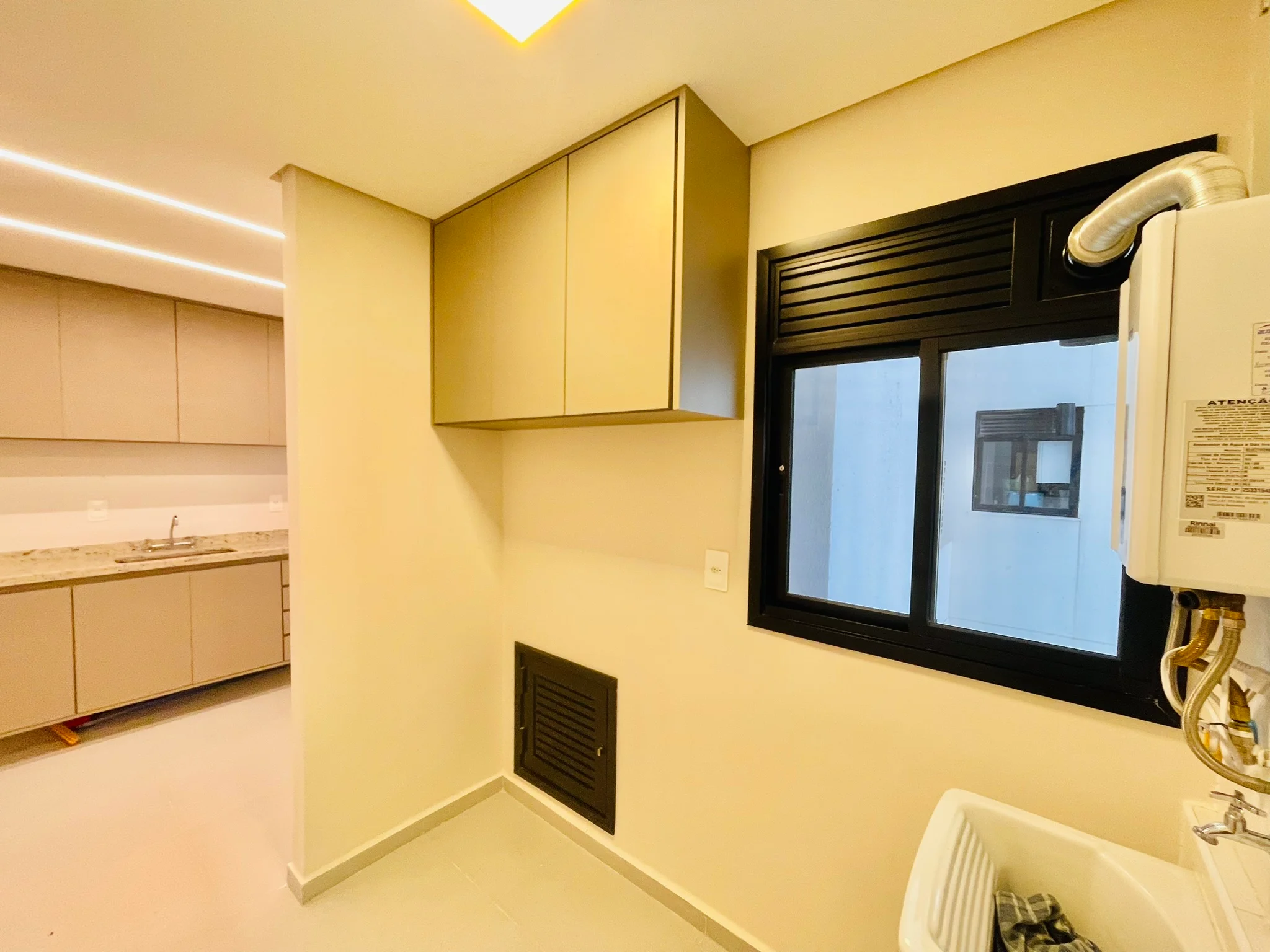 Apartamento para venda e locação com 3 dormitórios no Condomínio Lucca em Taubaté/SP. 