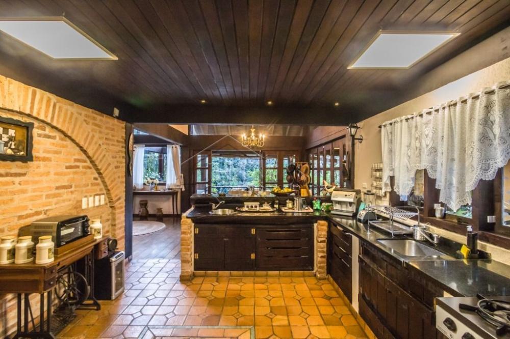 Casa com 3 quartos, 630 m², à venda por R$ 6.500.000- Condomínio Pedra de Fogo - Campos do Jordão/SP