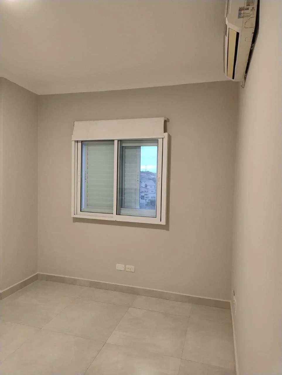 Apartamento com 2 dormitórios, 74 m²  para locação no Condomínio Litani em Taubaté/SP.