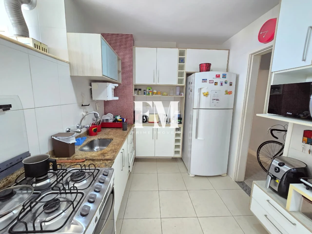 Exclusividade em Copacabana | Rua Marechal Mascarenhas de Morais | Modernizado | Original 3 Quartos | 100m² com Vaga e Lazer Completo - foto 33