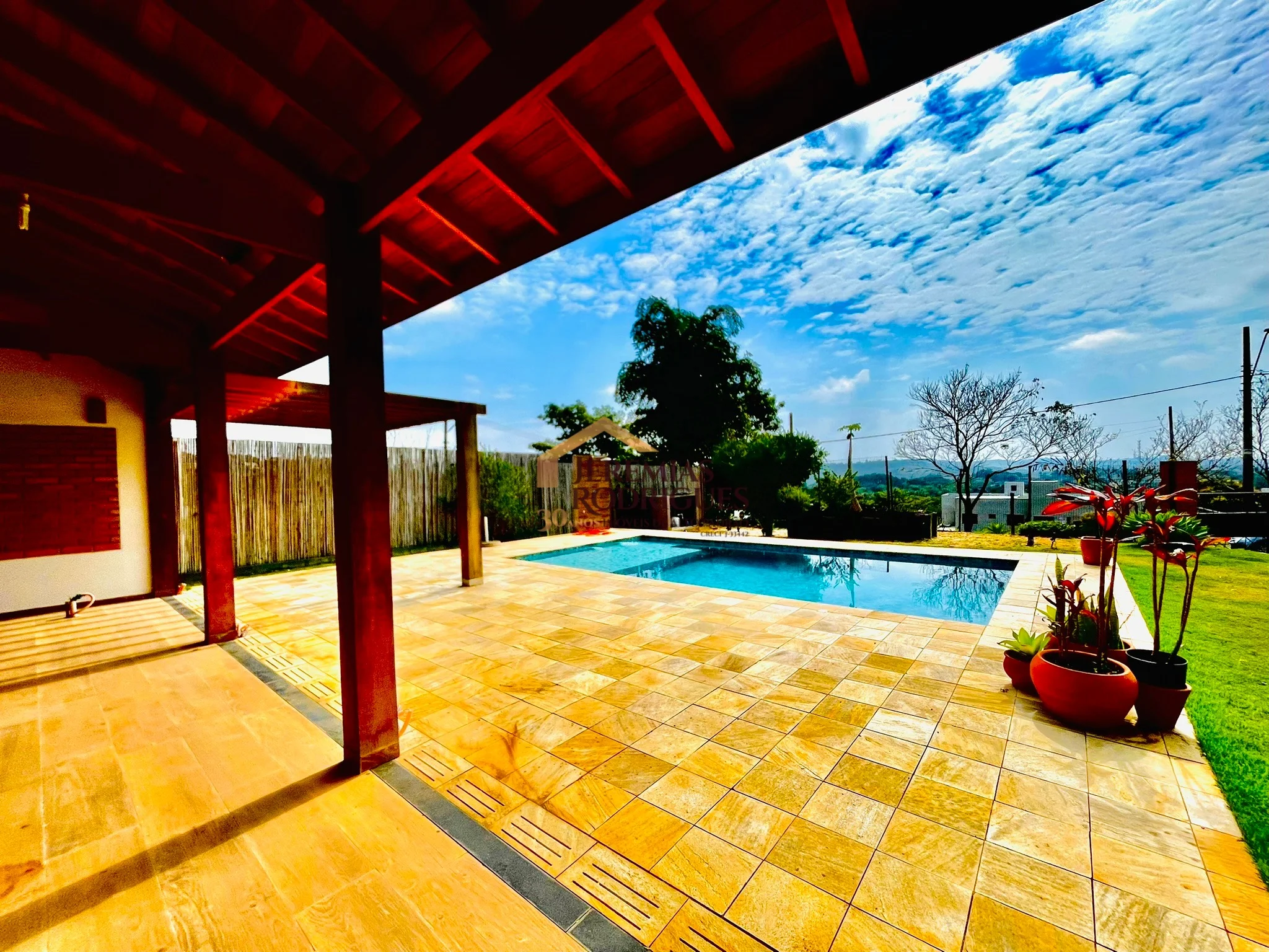 Casa à venda no  Residencial Reserva Altos do Cataguá em Taubaté/SP.