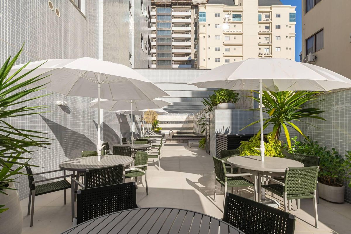 Residencial Villa Aurora Apartamento 3 Suítes e 2 Vagas em Meia Praia Itapema SC