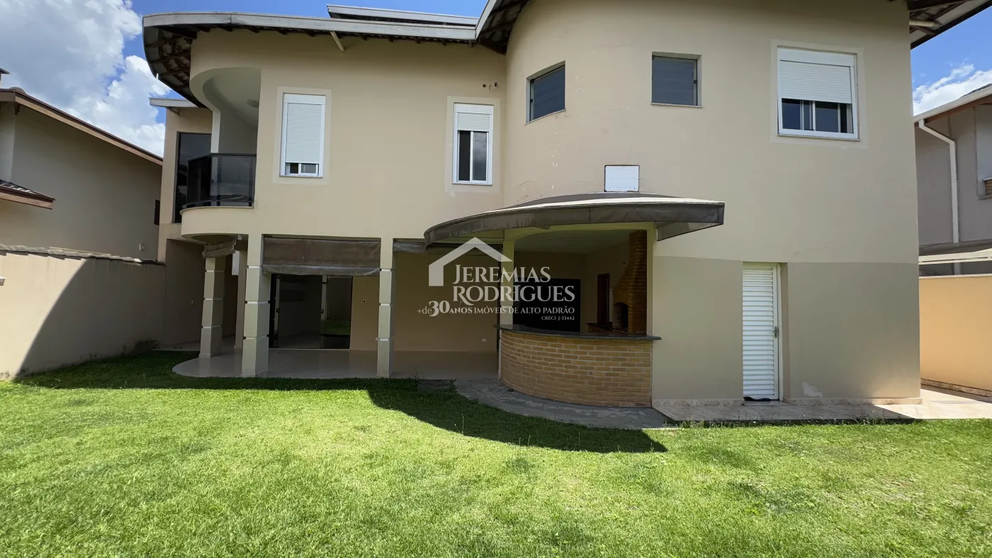 Casa para venda e locação com 4 dormitórios no Condomínio Real Ville I em Pindamonhangaba/SP.