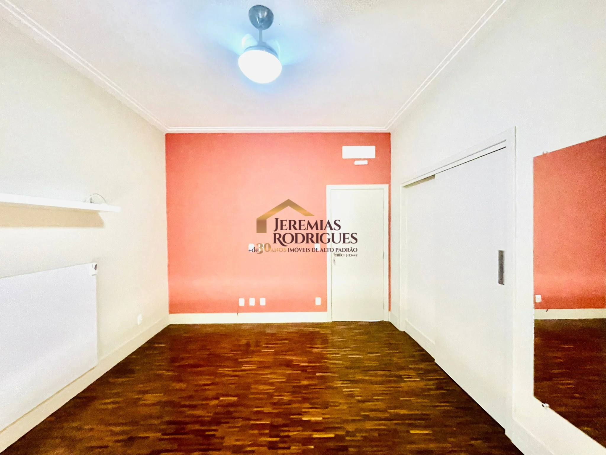 Casa à venda no  Residencial Reserva Altos do Cataguá em Taubaté/SP.