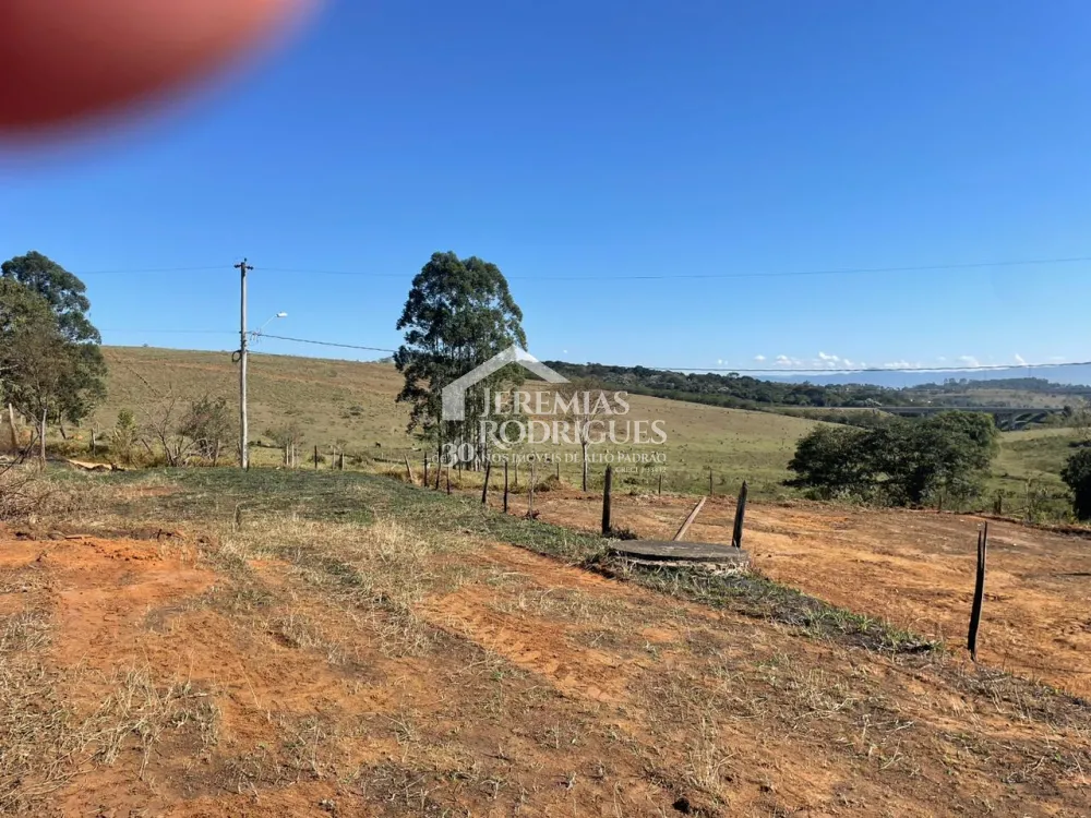 Terreno com 1.000 m² - Loteamento Chácaras Ingrid - Taubaté/SP.