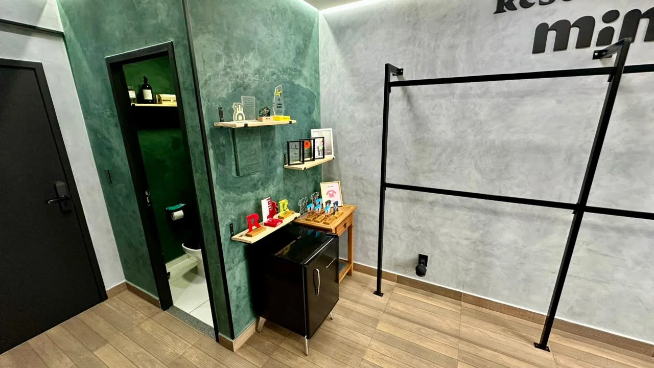 Sala comercial para locação, 29 m² no bairro Bela Vista em Pindamonhangaba/SP.