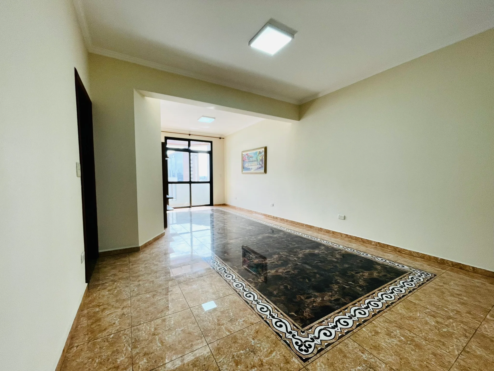 Apartamento para venda com 5 dormitórios no Edifício Olimpia em Taubaté/SP. 