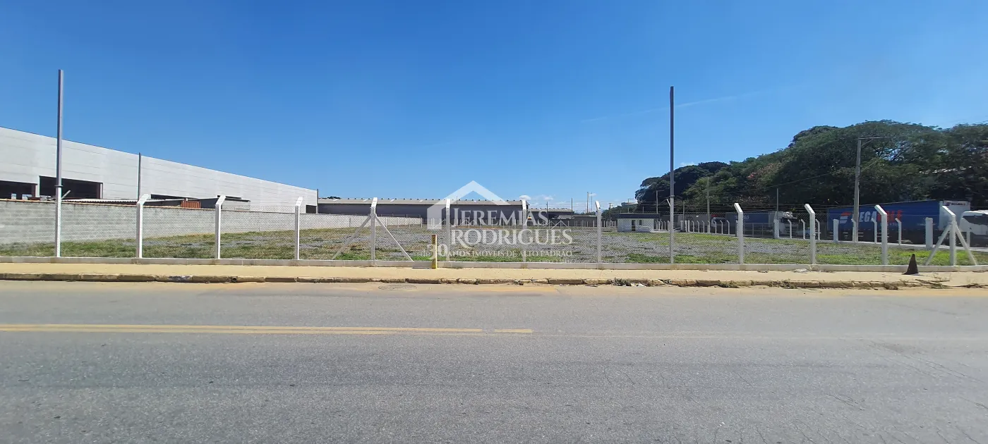 Terreno comercial para venda e locação com 3.657 m² no bairro Feital em Pindamonhangaba/SP