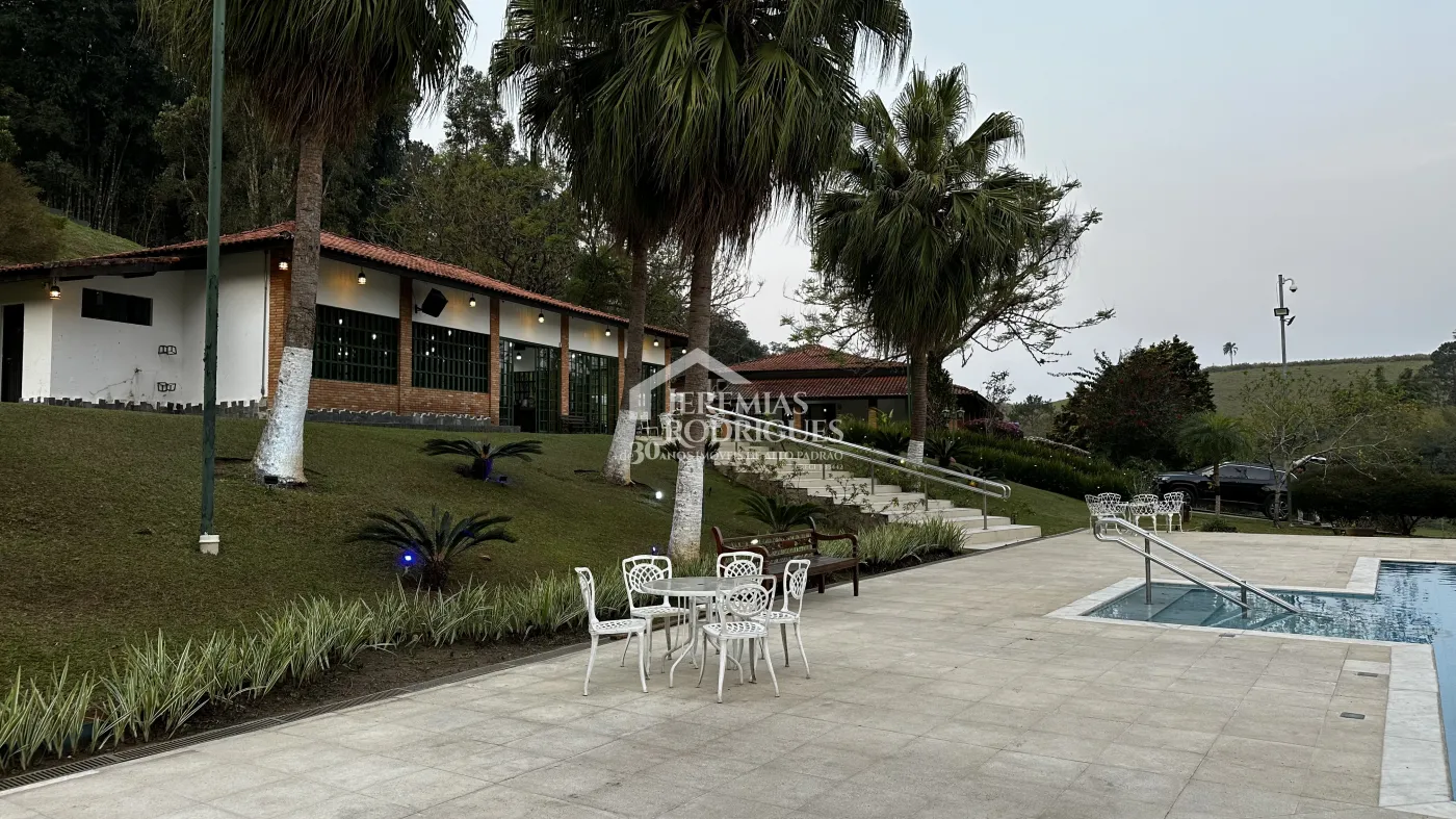 Haras à venda com 112.500 m² em Santa Isabel/SP.