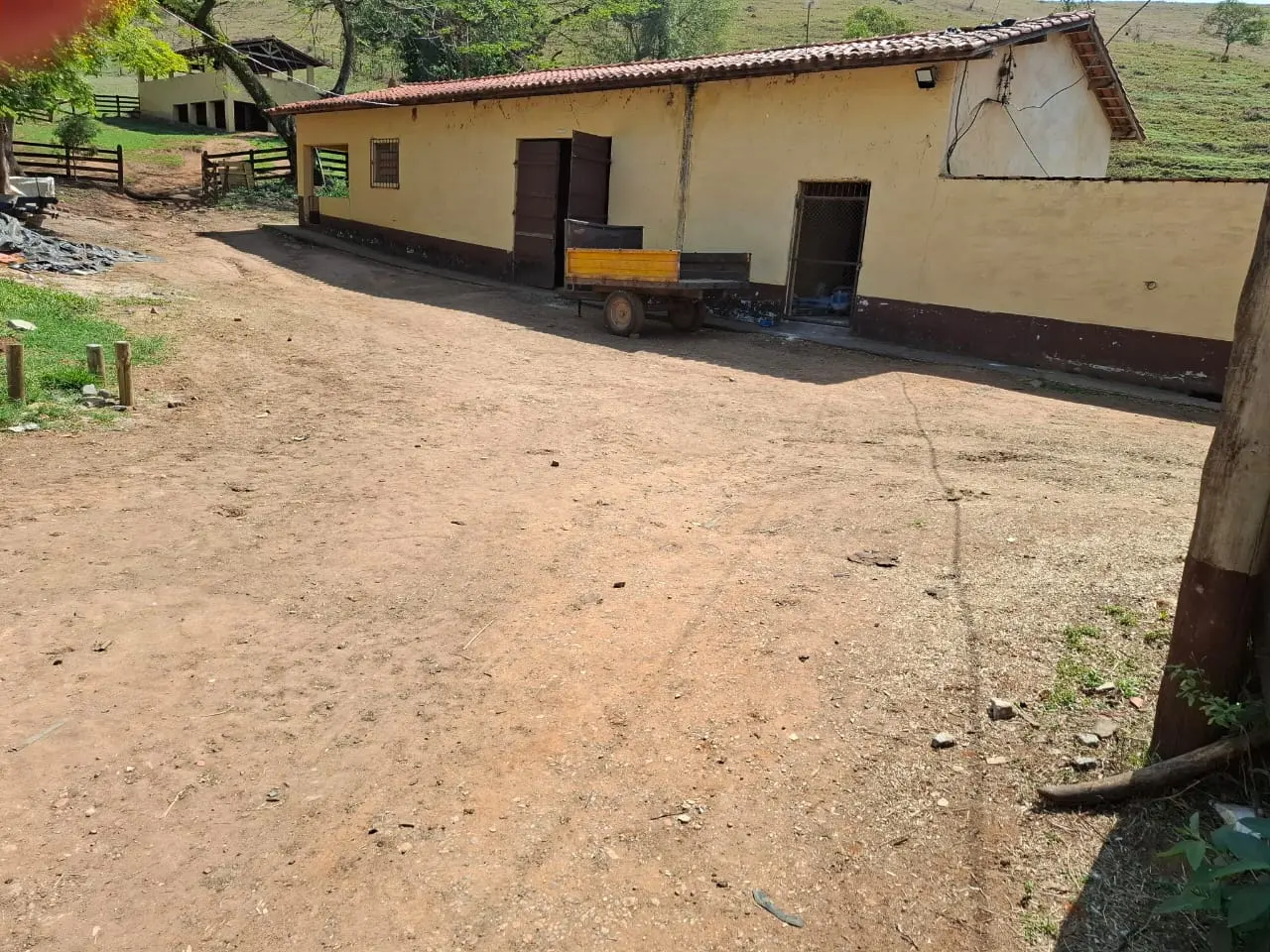 Fazenda à venda com 60 alqueires em Lorena/SP. 