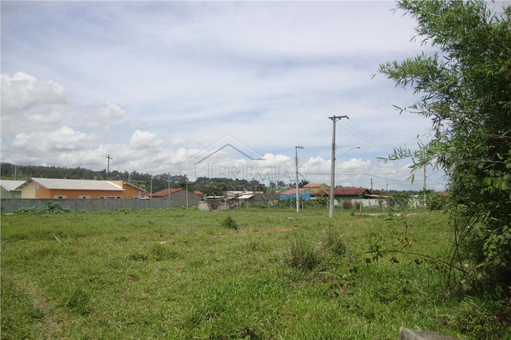 Área rural à venda com 123.247 m² no bairro Jardim Regina em Pindamonhangaba/SP.