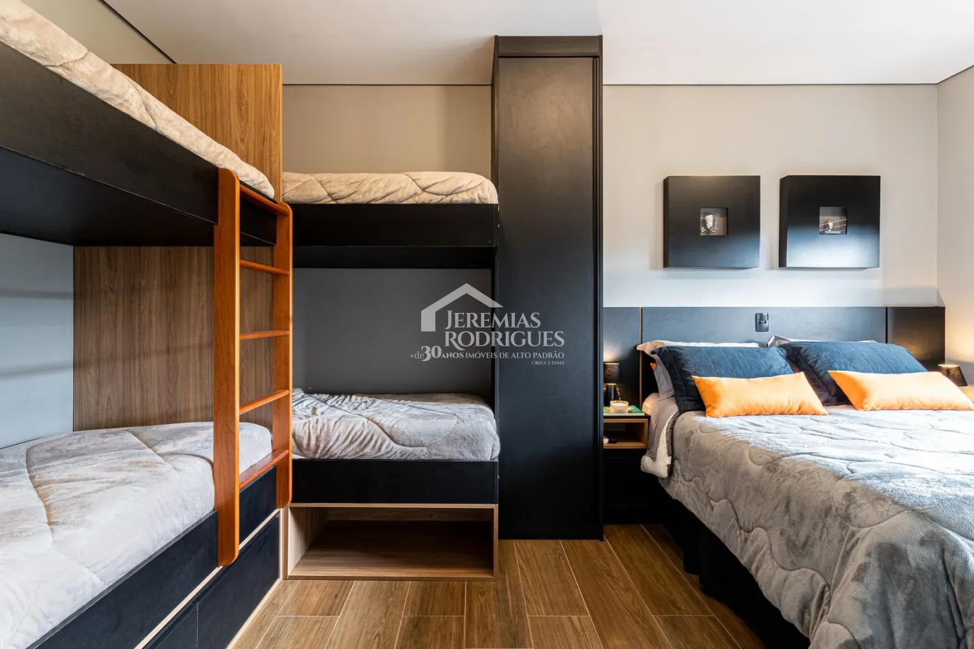 Casa para venda com 5 dormitórios no Residencial Estrelas da Mantiqueira em Campos do Jordão/SP