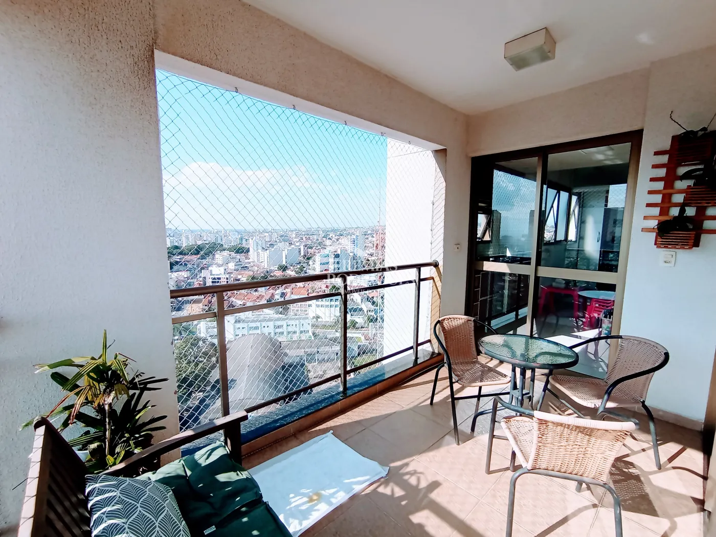 Apartamento à venda com 3 dormitórios no Edifício Jabuticabeiras em Taubaté/SP