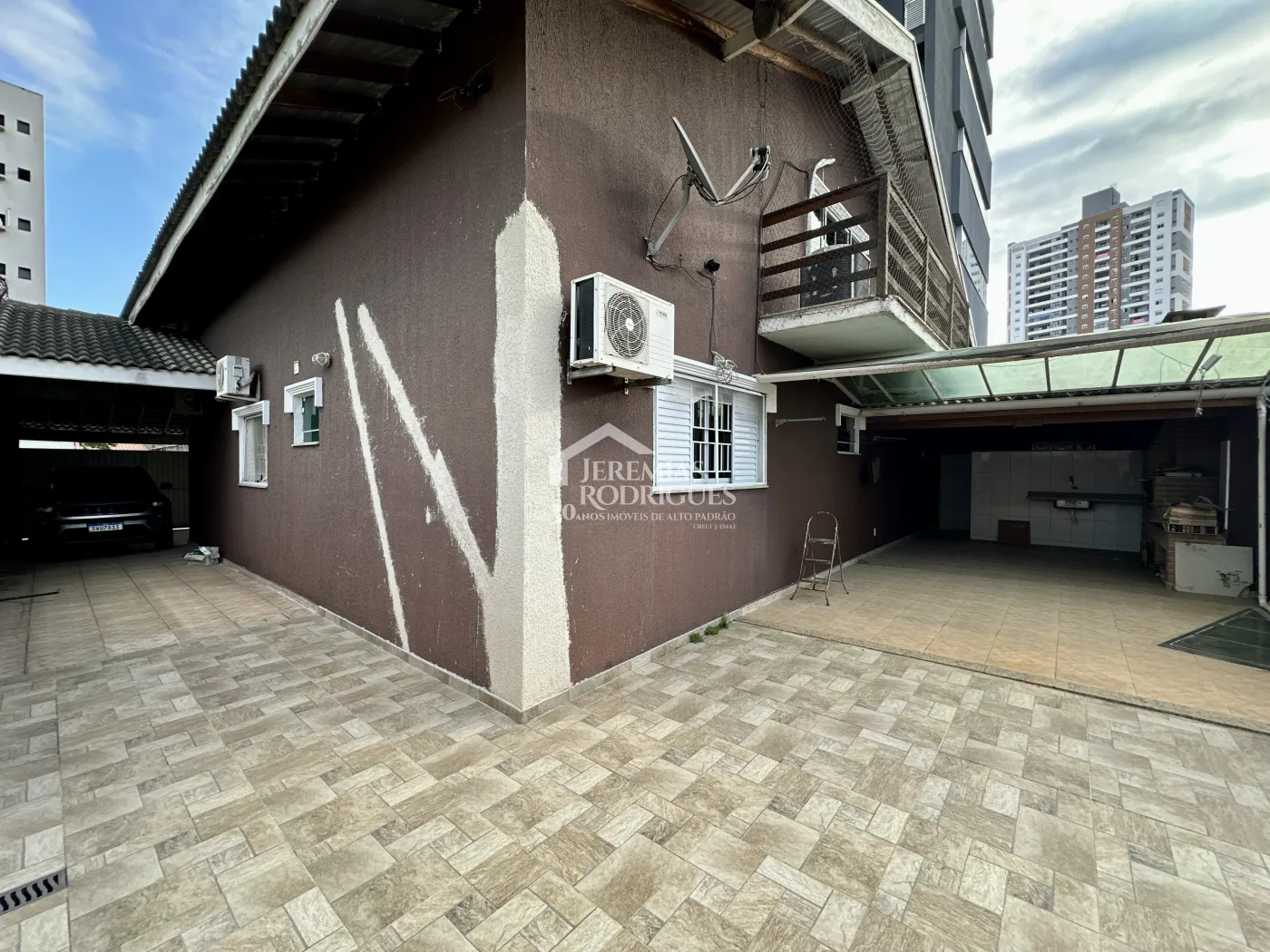 Casa comercial com 320 m² - Chácara Guizard - Taubaté/SP.