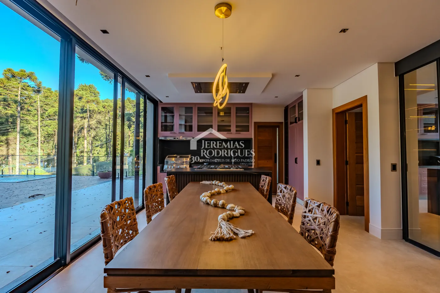 Casa de 2727 m² à venda por R$ 15.000.000,00 - Campos do Jordão/SP