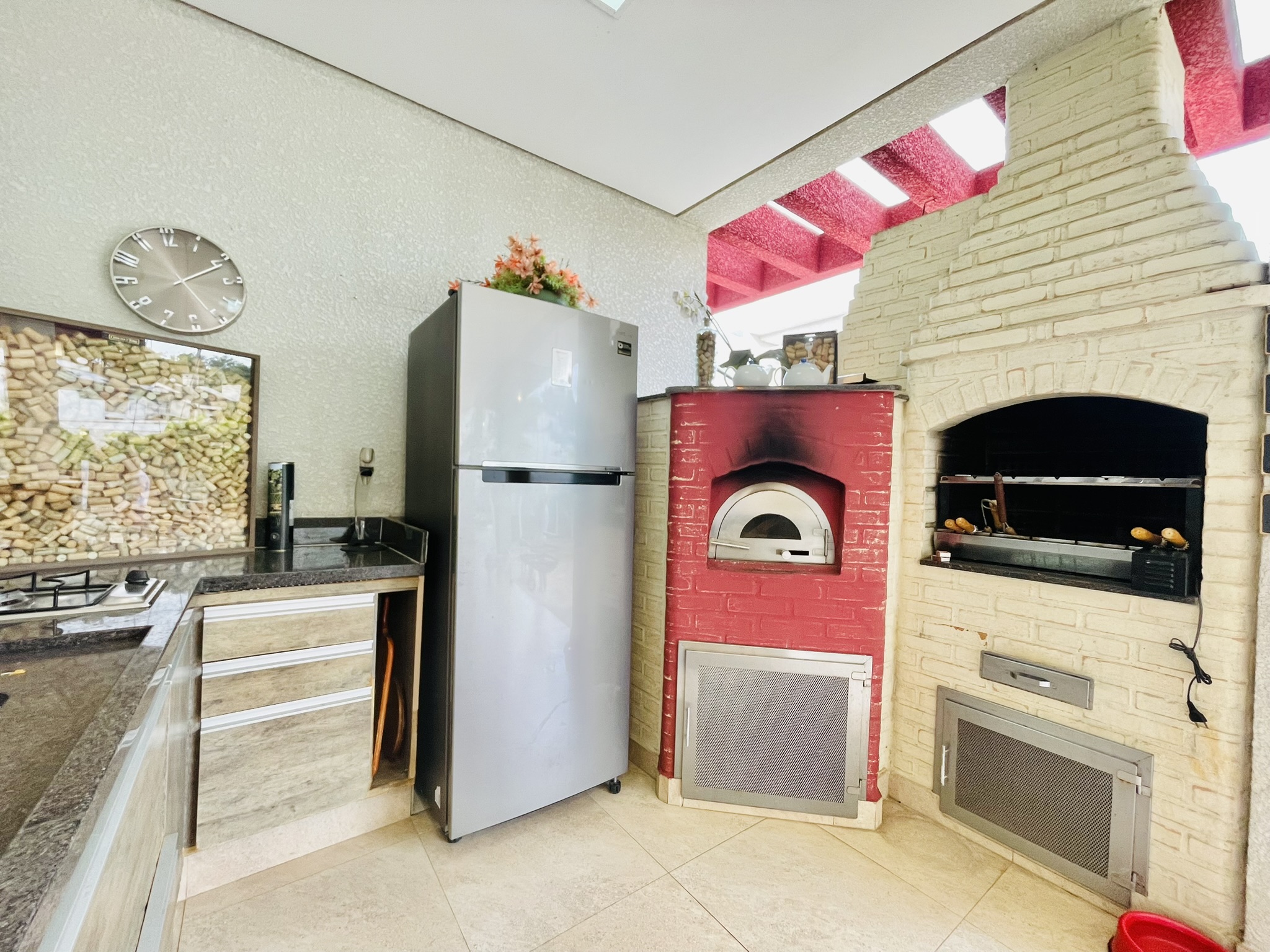 Casa para venda com 4 dormitórios no Condomínio Campos Do Conde I em Tremembé/SP