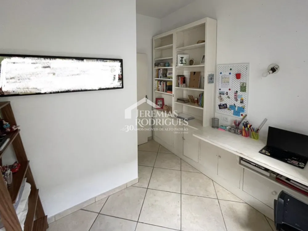 Casa à venda com 3 dormitórios no bairro Jardim das Nações em Taubaté/SP. 