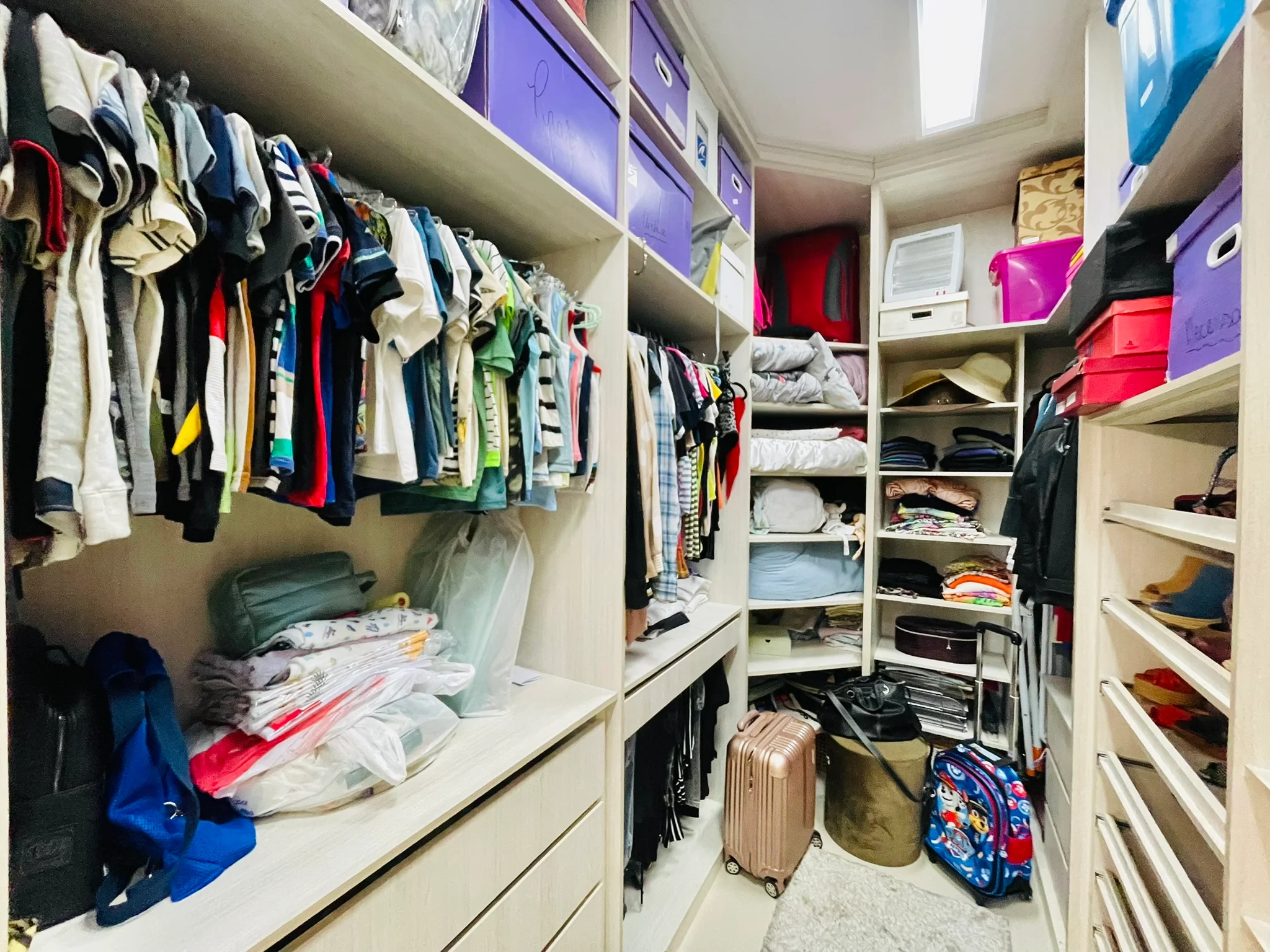 Casa à venda com 4 dormitórios no Condomínio Campos do Conde II em Tremembé/SP.