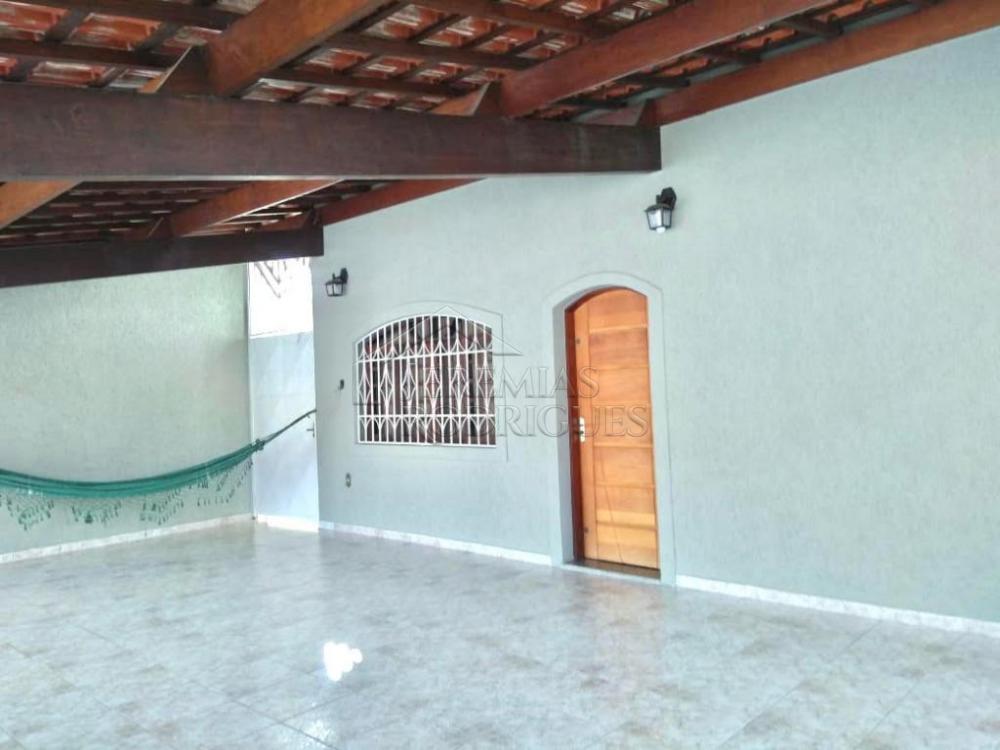 Casa com 3 dormitórios à venda no Bairro Campos Elíseos em Taubaté/SP