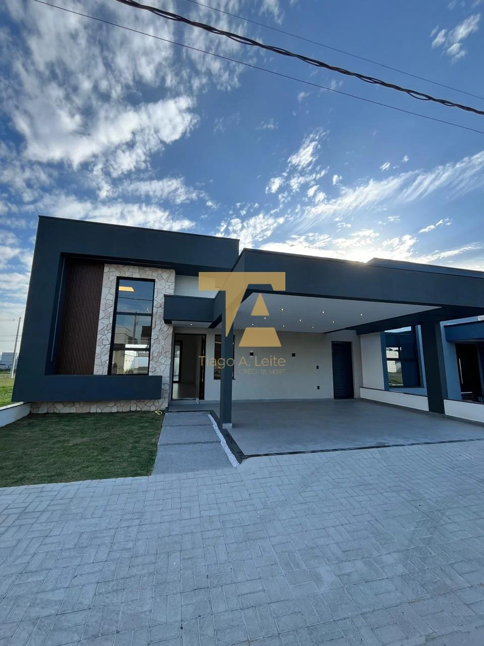 Casa Térrea com 3 Suítes e Fachada Contemporânea – Condomínio Pérola do Vale, Tremembé/SP