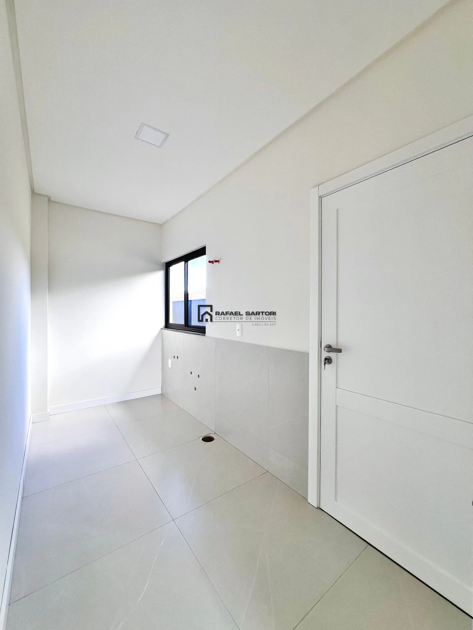 CASA NOVA BAIRRO ESTRADA NOVA