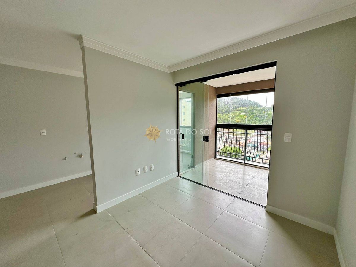 Villeneuve apartamento com 2 quartos e 1 vaga em Itapema