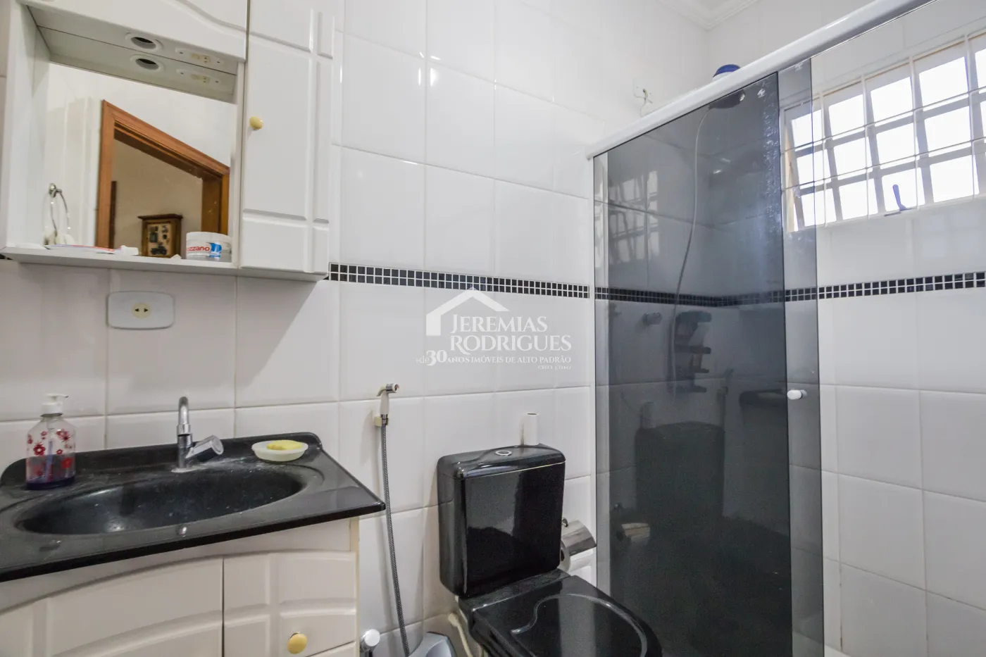 Casa com 2 dormitórios, 263 m² - Condomínio Chácaras Cataguá - Taubaté/SP