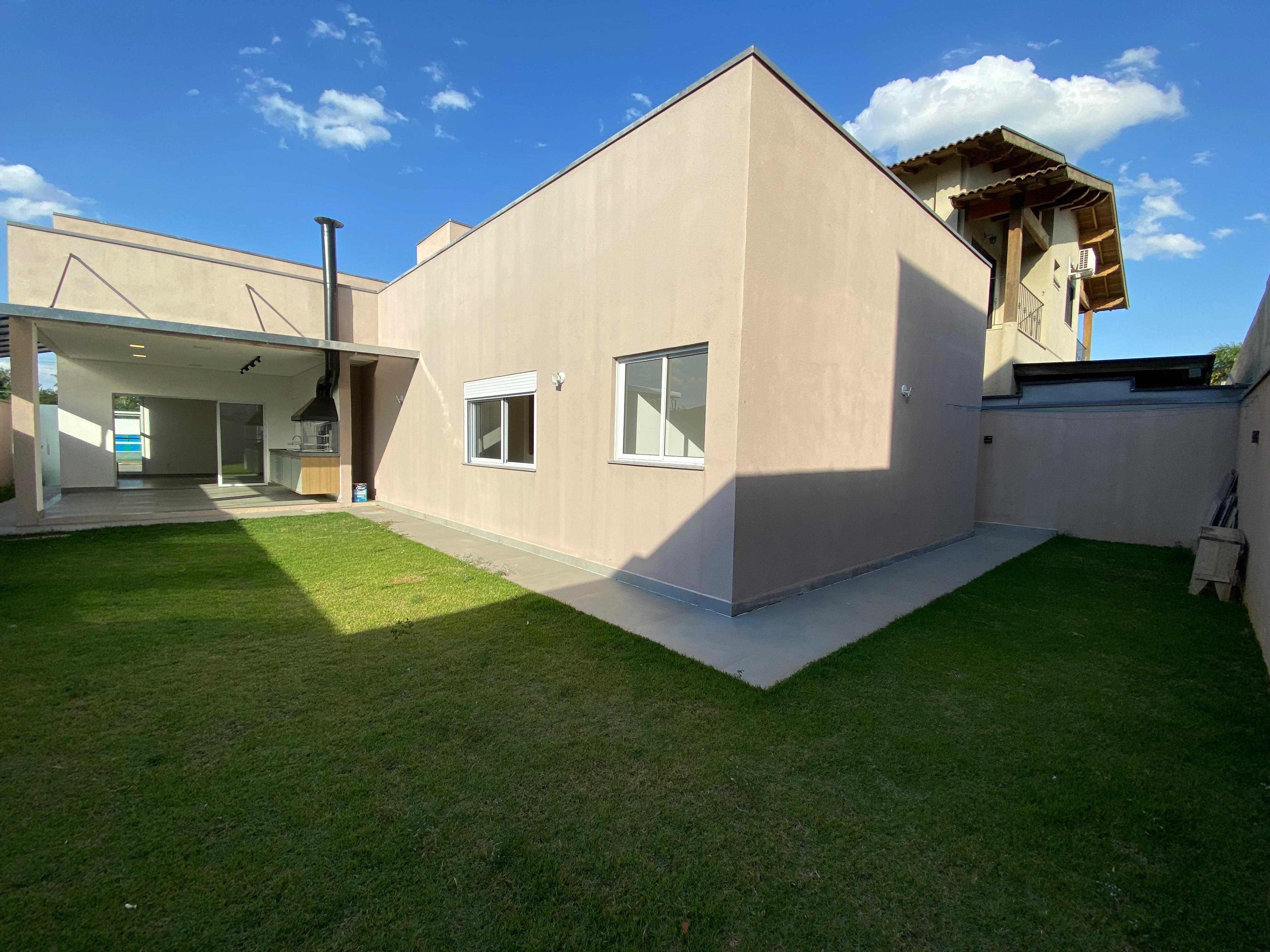 Casa para venda com 3 suítes no Condomínio Village Splendore em Pindamonhangaba/SP