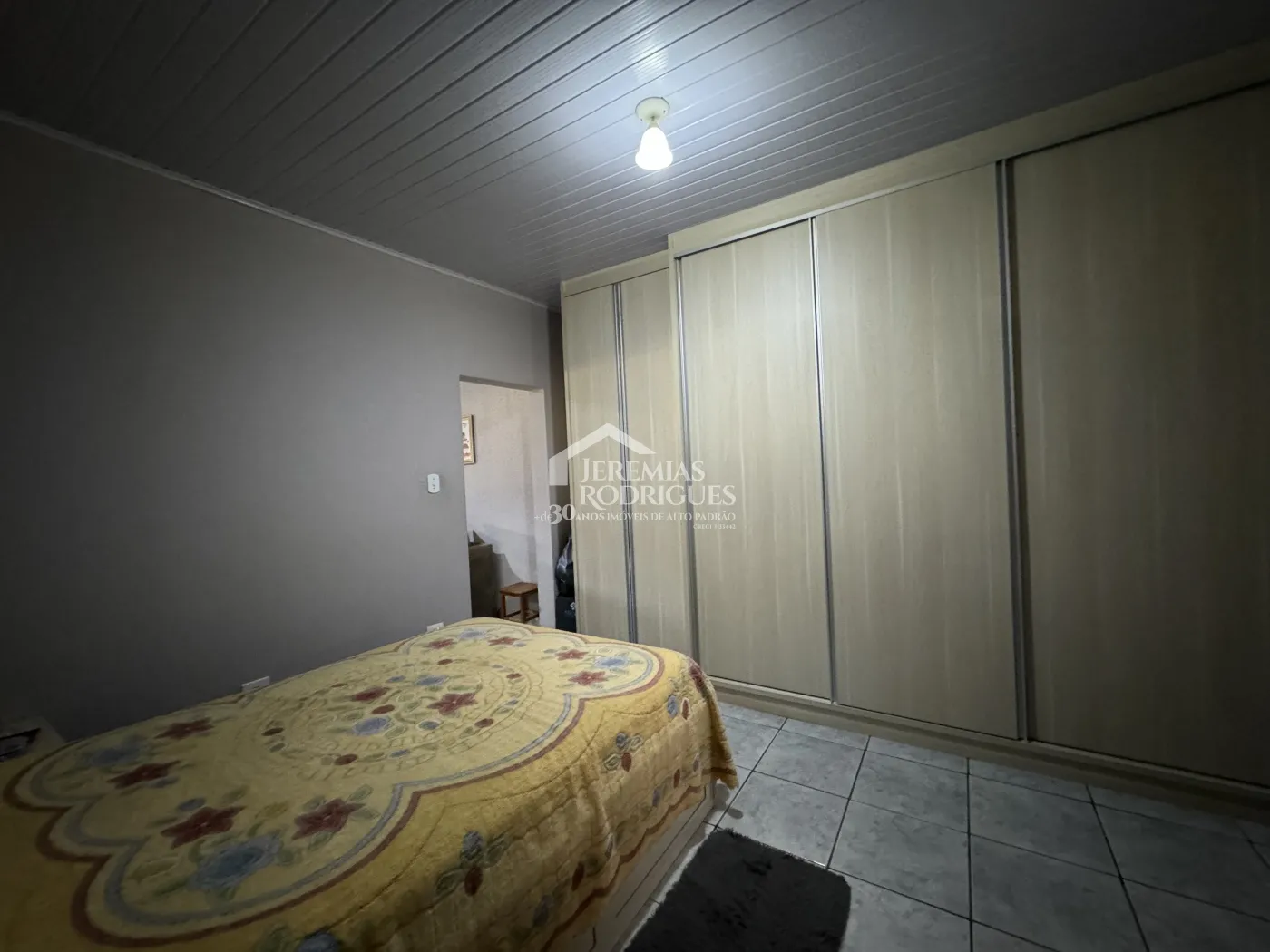 Chácara com 290 m² - bairro Lago Azul - Pindamonhangaba/SP.