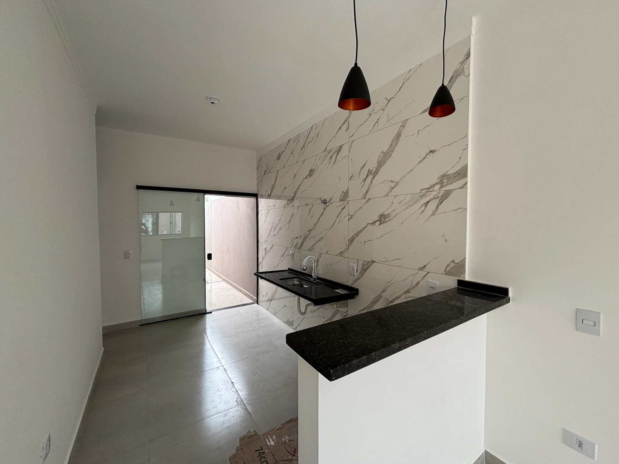 Casa no Portal dos Eucaliptos em Pindamonhangaba com suíte e área gourmet
