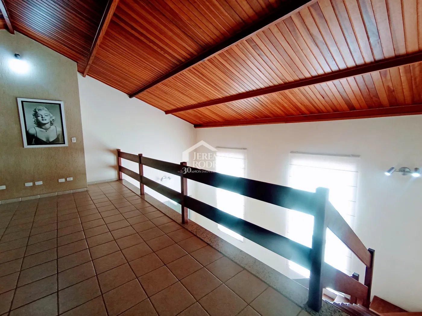 Casa à venda com 3 dormitórios no Condomínio Vale dos Príncipes em Taubaté/SP.
