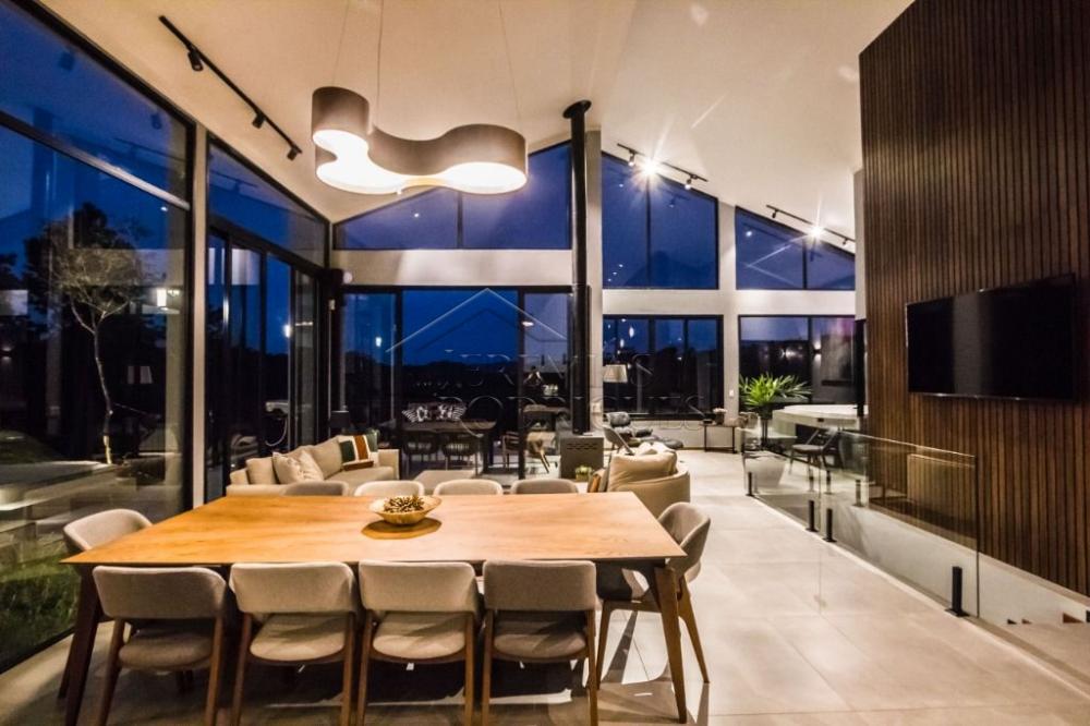 Casa à venda por R$ 7.200.000,00 - Campos do Jordão/SP
