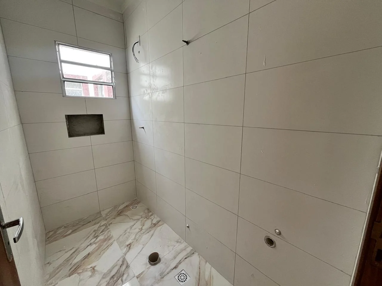 Apartamento térreo com quintal no Portal dos Eucaliptos em Pindamonhangaba 