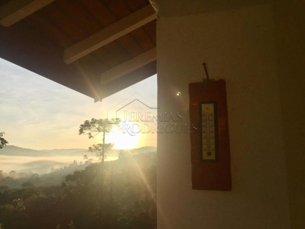 Casa para venda e locação com 3 dormitórios em Santo Antônio do Pinhal/SP