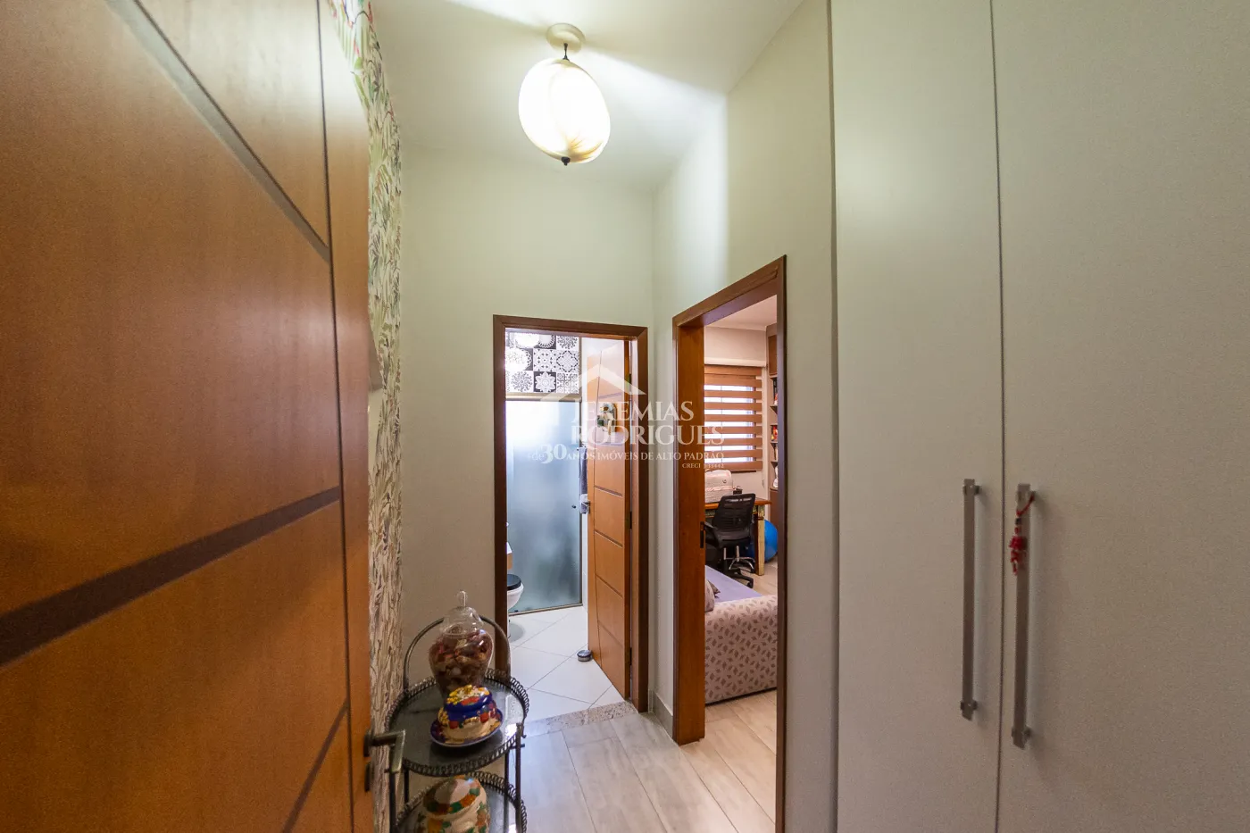 Casa à venda no Condomínio Colonial Village I em Pindamonhangaba/SP